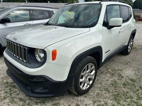 Used 2016 Jeep Renegade Latitude FWD image 14