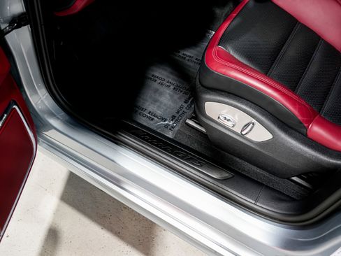 Used 2022 Porsche Macan GTS w/ Sport Chrono Package image 23