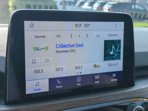 Used 2020 Ford Escape Titanium AWD/4WD image 22