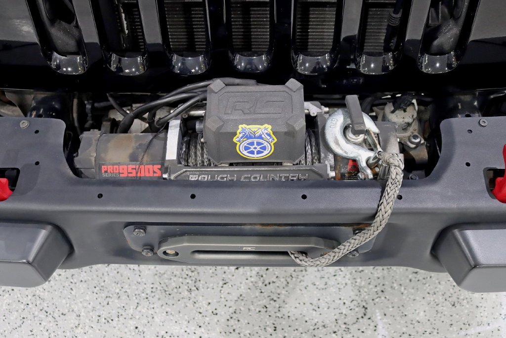 Used 2016 Jeep Wrangler Unlimited Rubicon AWD/4WD image 9