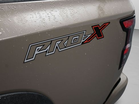Used 2022 Nissan Frontier Pro-X RWD image 37