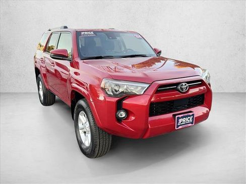 Used 2024 Toyota 4Runner SR5 image 3