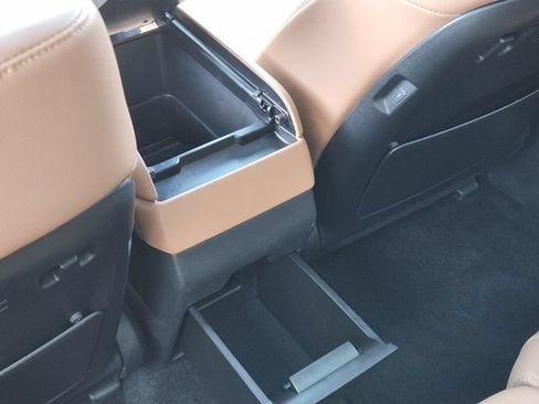 Certified 2025 Hyundai Santa Fe Limited FWD image 22