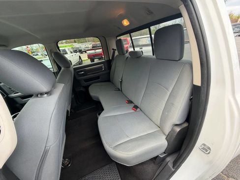 Used 2017 RAM 2500 SLT w/ Protection Group image 18