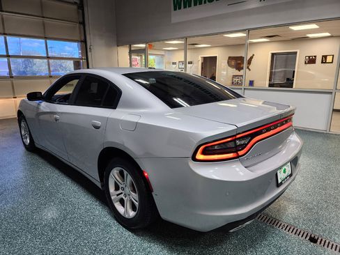 Used 2021 Dodge Charger SXT w/ Leather Interior Group image 9