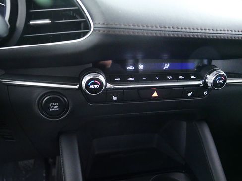 New 2026 MAZDA MAZDA3 2.5 S Hatchback w/ Premium Pkg FWD image 7
