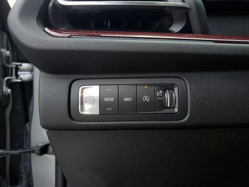 Used 2024 Chevrolet Traverse RS AWD/4WD image 30