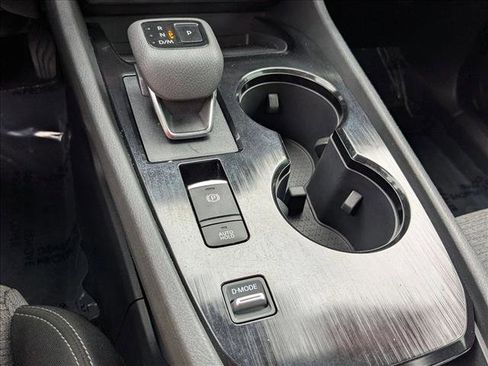 Certified 2023 Nissan Rogue SV FWD image 12