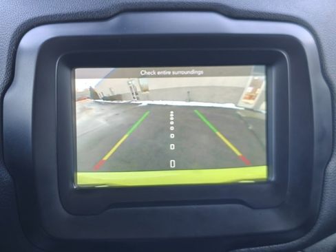 Used 2018 Jeep Renegade Altitude image 26