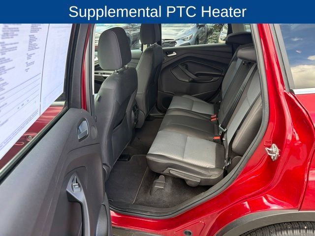 Used 2017 Ford Escape SE w/ Equipment Group 201A AWD/4WD image 10
