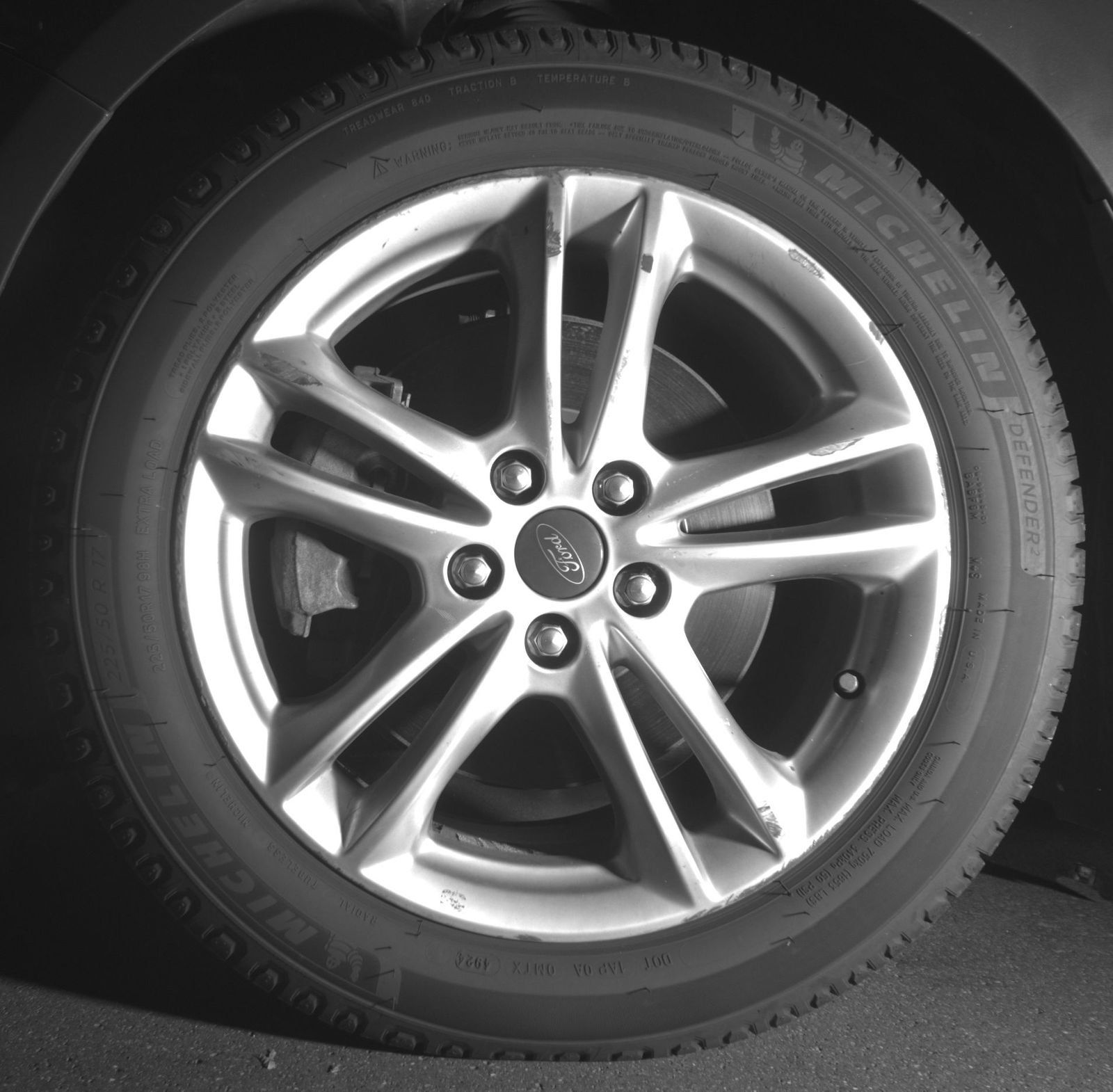 Used 2015 Ford Fusion Energi Titanium FWD image 9
