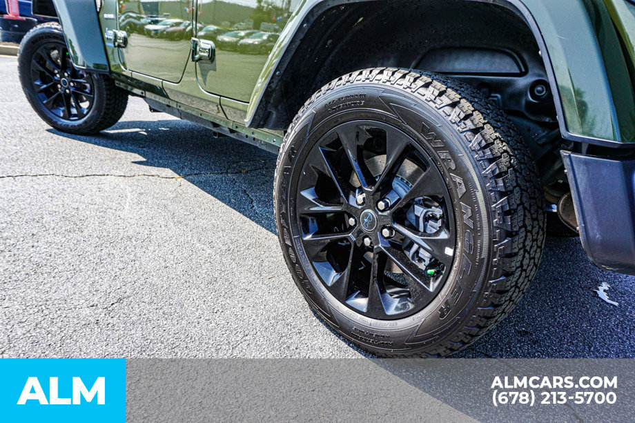 Used 2024 Jeep Wrangler Unlimited Sahara AWD/4WD image 15