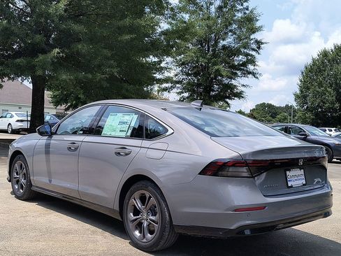New 2025 Honda Accord EX-L image 3