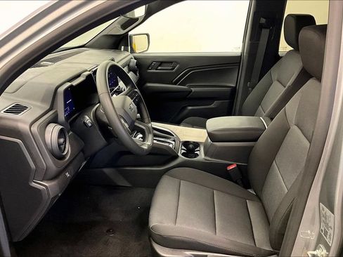 New 2026 Chevrolet Colorado Trail Boss AWD/4WD image 9