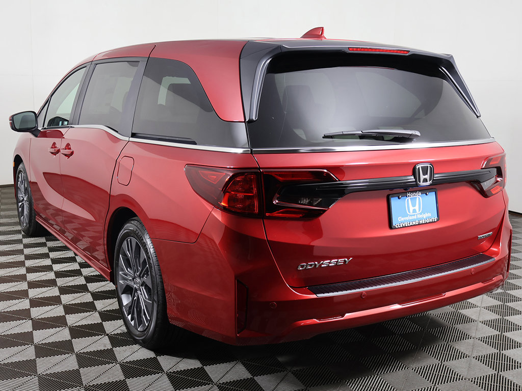 New 2027 Honda Odyssey Touring image 4