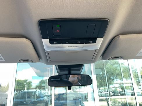 Used 2025 Nissan Altima 2.5 SV FWD image 13