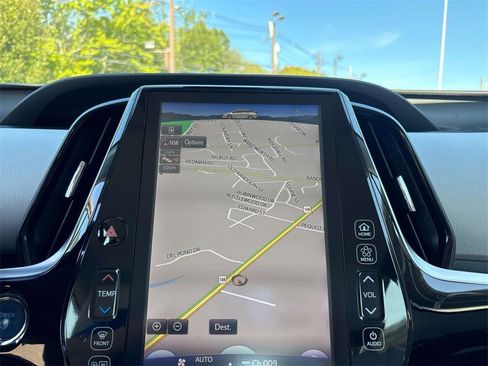 Used 2020 Toyota Prius Prime XLE image 21