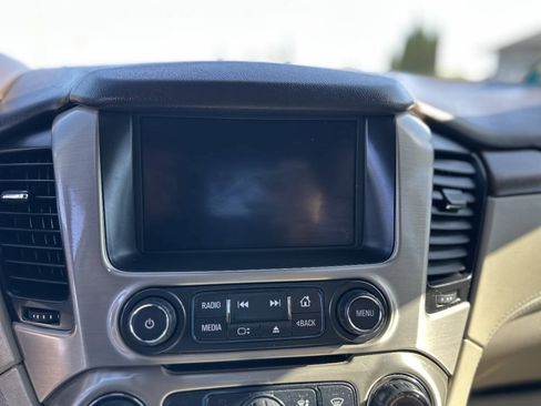 Used 2018 GMC Yukon Denali w/ Open Road Package AWD/4WD image 17