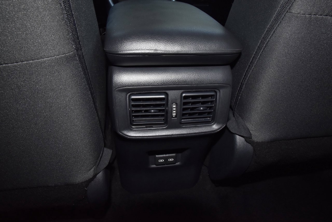 Used 2025 Toyota RAV4 XLE AWD/4WD image 18