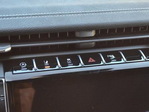 New 2025 Jeep Grand Cherokee Limited w/ Black Appearance Package image 28