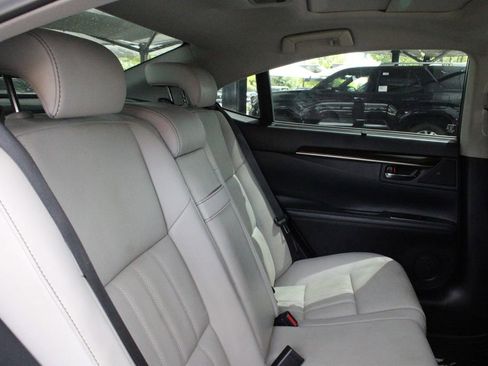 Used 2016 Lexus ES 350 FWD image 54