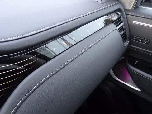 Certified 2025 INFINITI QX80 Sensory image 41