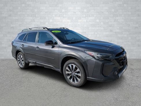 Used 2023 Subaru Outback Limited image 1