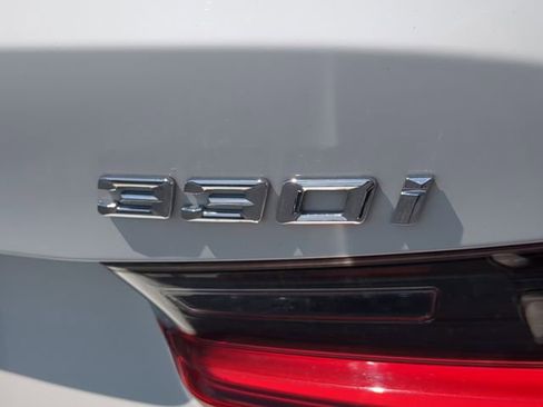 Used 2022 BMW 330i Sedan w/ Premium Package RWD image 14