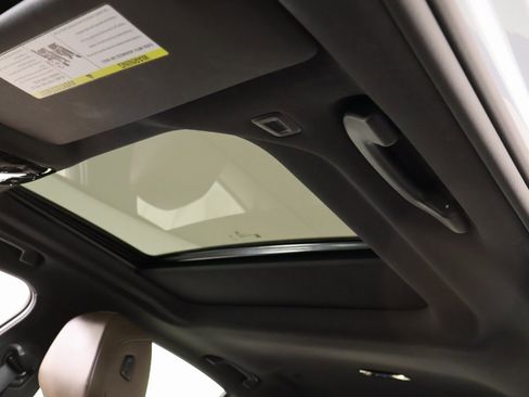 Used 2024 BMW i5 M60 w/ Premium Package image 17