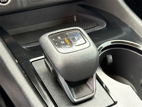 Certified 2021 Nissan Rogue SV image 28