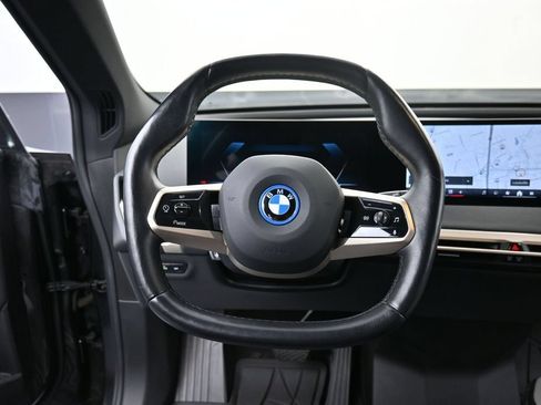 Used 2024 BMW iX xDrive50 w/ Premium Package AWD/4WD image 13