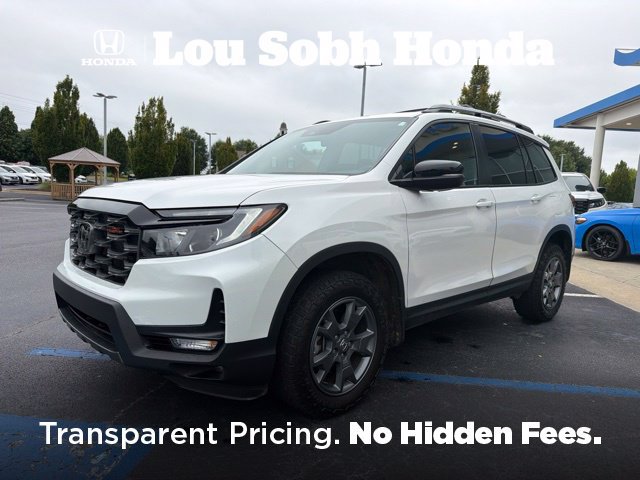 Certified 2025 Honda Passport TrailSport image 1