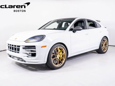 Used 2024 Porsche Cayenne Turbo GT image 1