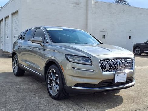 Certified 2023 Lincoln Nautilus Reserve w/ Luxury Package AWD/4WD image 20
