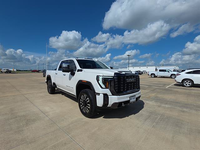 Used 2024 GMC Sierra 2500 Denali Ultimate w/ Max Trailering Package AWD/4WD image 3