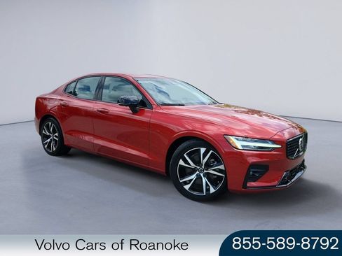 Certified 2024 Volvo S60 B5 Plus AWD/4WD image 1
