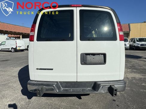 Used 2023 Chevrolet Express 2500 w/ Driver Convenience Package image 9