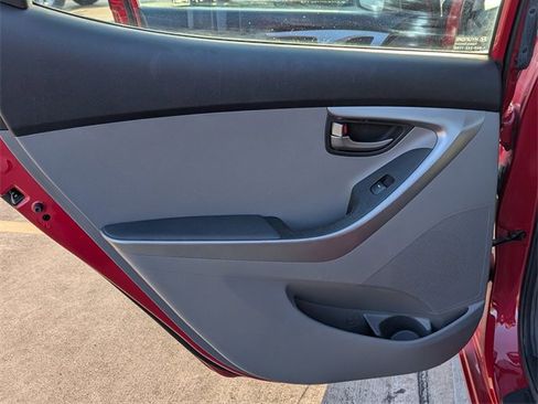 Used 2013 Hyundai Elantra GLS image 21