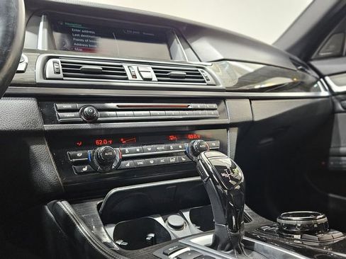 Used 2016 BMW 550i xDrive Sedan image 37