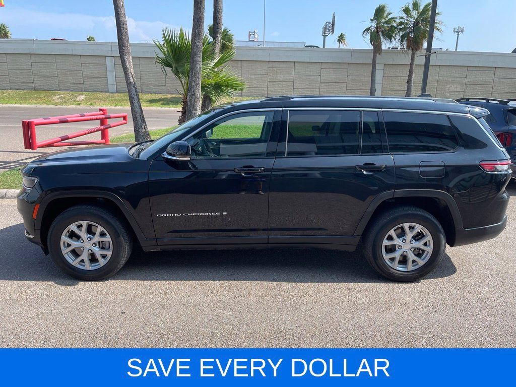 Used 2023 Jeep Grand Cherokee L Limited AWD/4WD image 3