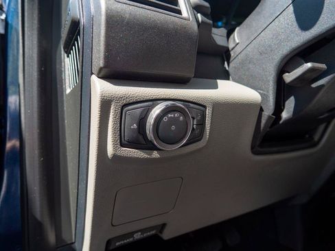 Used 2019 Ford F250 XL w/ STX Appearance Package AWD/4WD image 16