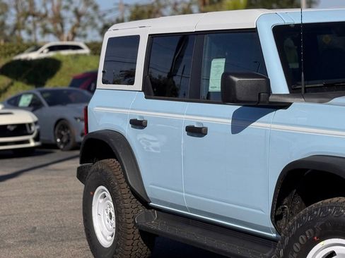 New 2025 Ford Bronco Heritage Edition image 5