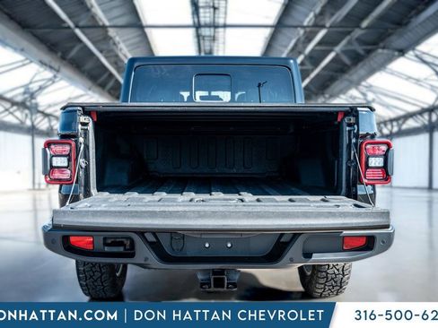 Used 2021 Jeep Gladiator Overland w/ Uconnect 4C Nav & Sound Group AWD/4WD image 30