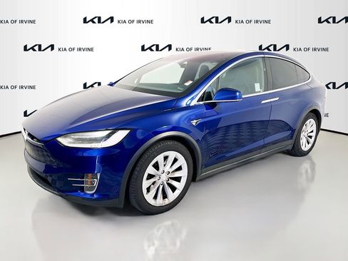 Used 2018 Tesla Model X AWD/4WD image 3