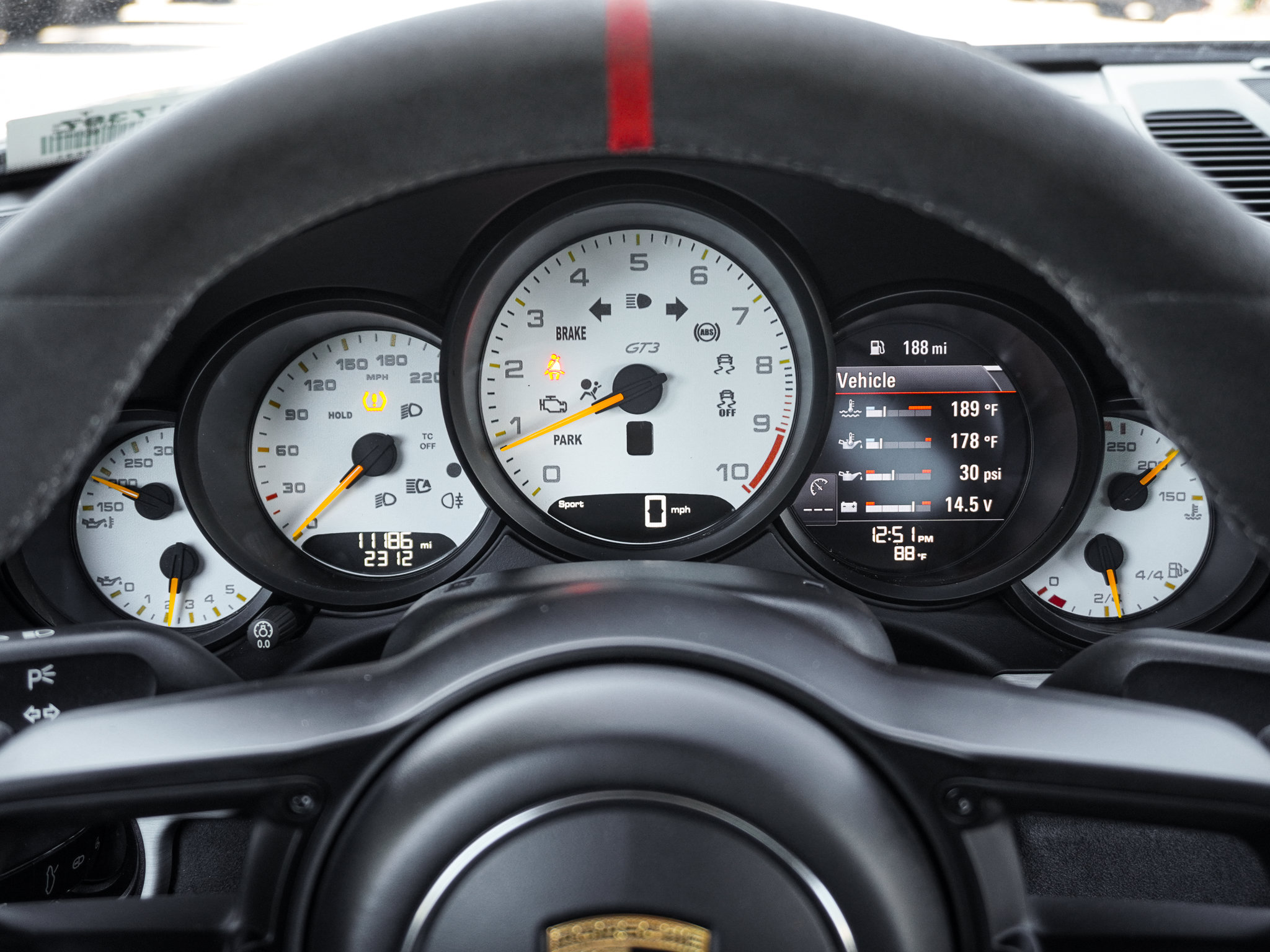 Used 2018 Porsche 911 GT3 w/ Sport Chrono Package RWD image 21
