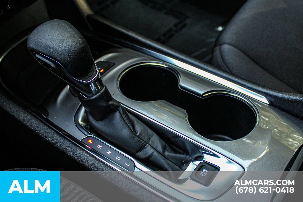 Used 2025 Chevrolet Malibu LT FWD image 35