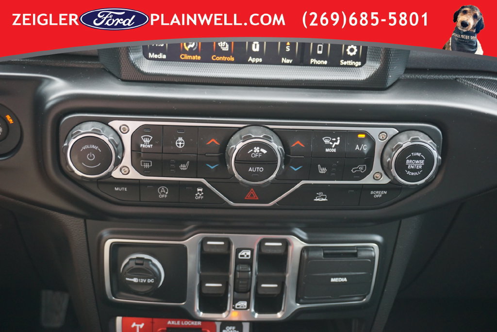 Used 2022 Jeep Gladiator Mojave w/ Cold Weather Group AWD/4WD image 21