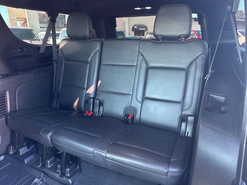 Used 2021 Chevrolet Suburban High Country w/ Premium Package image 27