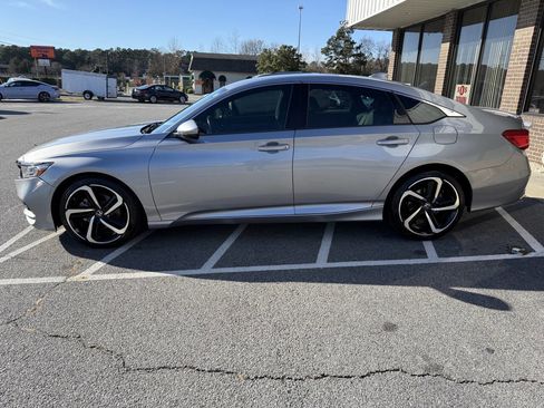 Used 2020 Honda Accord Sport image 7