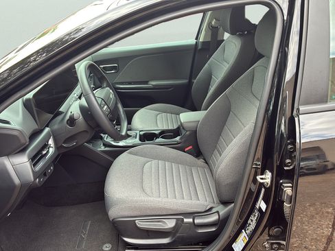Used 2025 Kia K4 EX FWD image 22